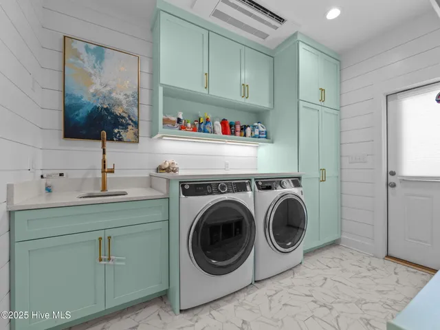 $828,000 | 2411 Marsh Tern Lane, Morehead City, NC 28557