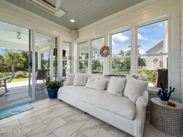 $828,000 | 2411 Marsh Tern Lane, Morehead City, NC 28557