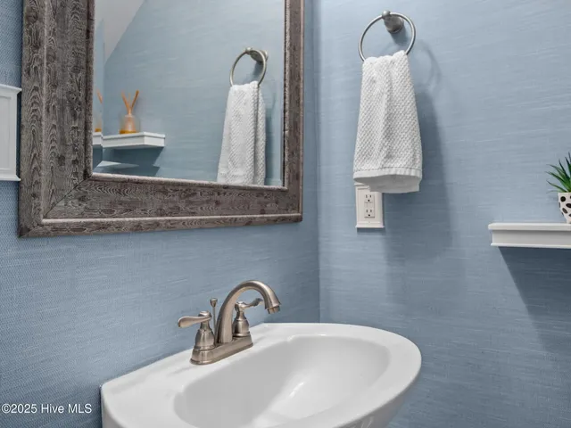 $828,000 | 2411 Marsh Tern Lane, Morehead City, NC 28557