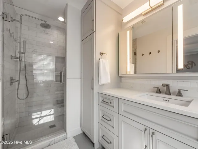 $828,000 | 2411 Marsh Tern Lane, Morehead City, NC 28557