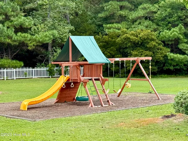 $828,000 | 2411 Marsh Tern Lane, Morehead City, NC 28557