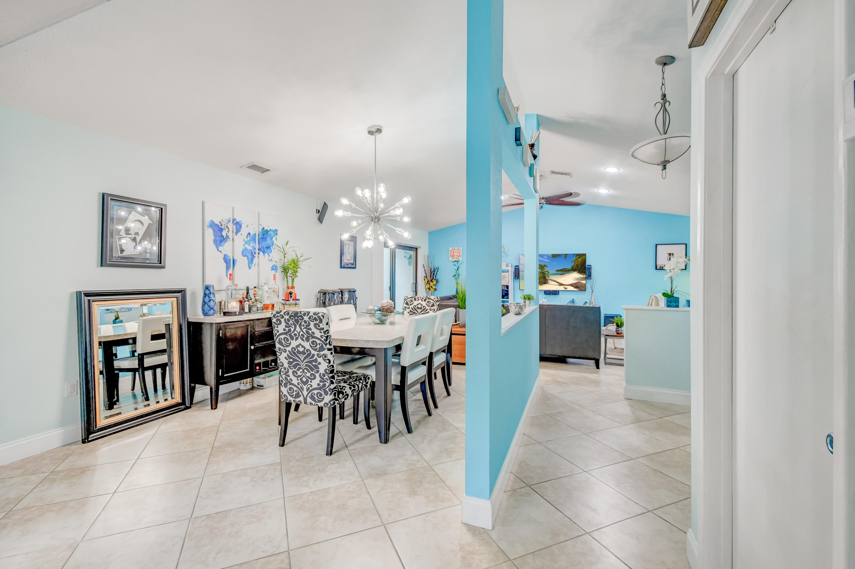 9103 Southwest 20th Street, Unit A Boca Raton, FL 33428 - Photo 14 of 52 Big room!