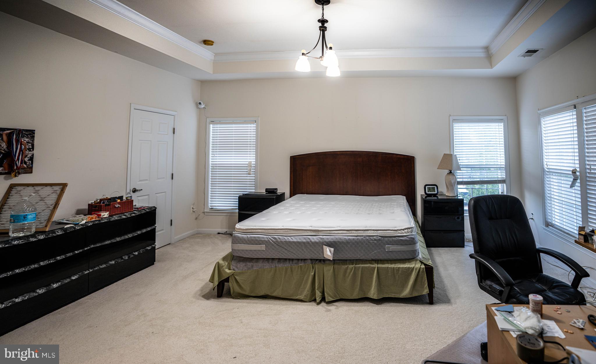 9571 Linnett Hill Drive Lorton, VA 22079 - Photo 18 of 27 a bedroom with a bed and a window