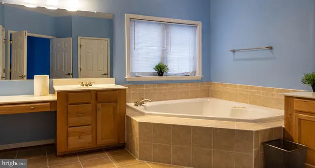 $4,300 | 9571 Linnett Hill Drive, Lorton, VA 22079