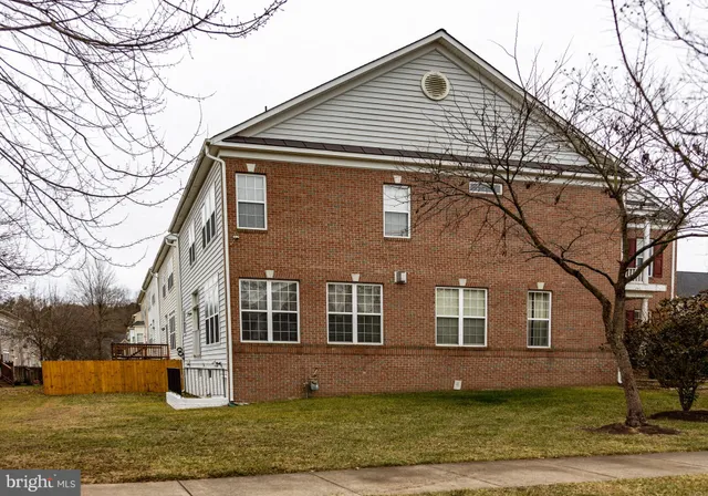 $4,300 | 9571 Linnett Hill Drive, Lorton, VA 22079