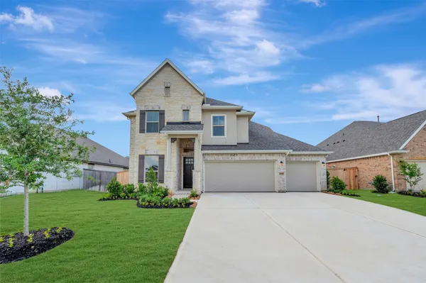 $375,000 | 32310 Tallow Crk Drive, Waller, TX 77484