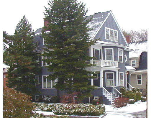 18 Devens Road, Unit 2 Swampscott, MA 01907 - Photo 1 of 5 Gallery Image 1