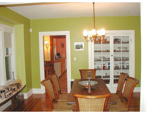 18 Devens Road, Unit 2 Swampscott, MA 01907 - Photo 4 of 5 Gallery Image 4
