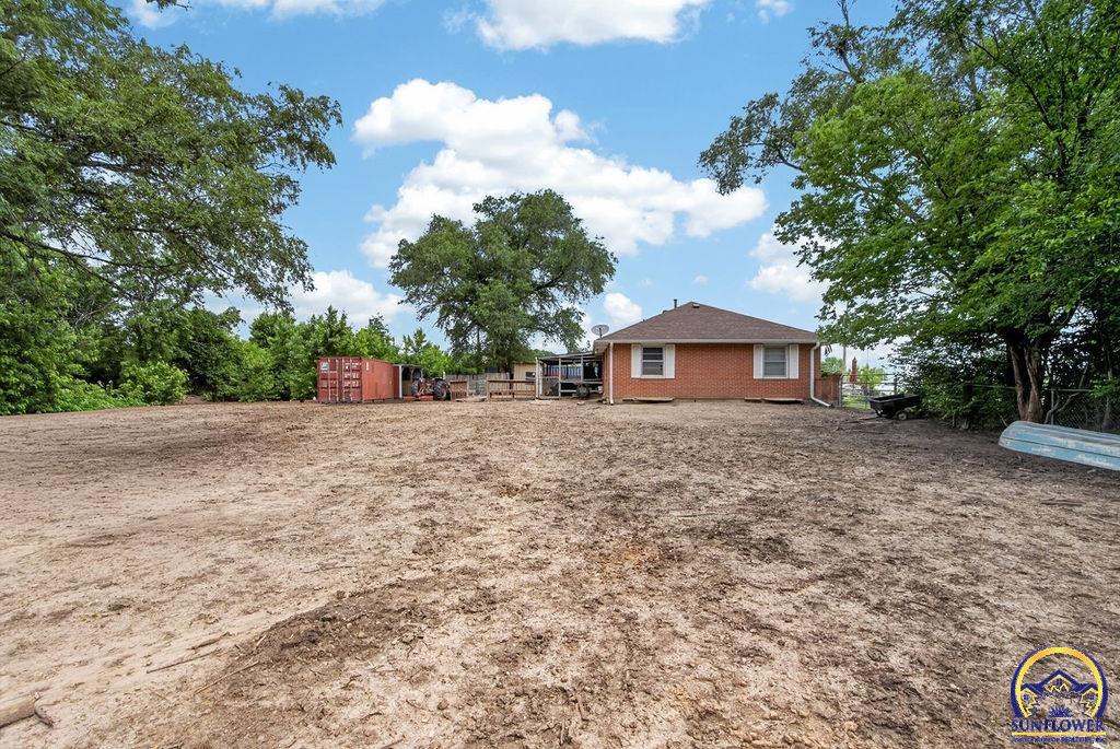 4945 Northwest Rochester Road Topeka, KS 66617 - Photo 27 of 33