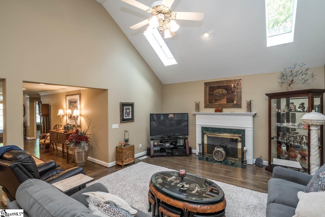 207 Woods Road Greer, SC 29650 - Photo 2 of 24 Gallery Image 2
