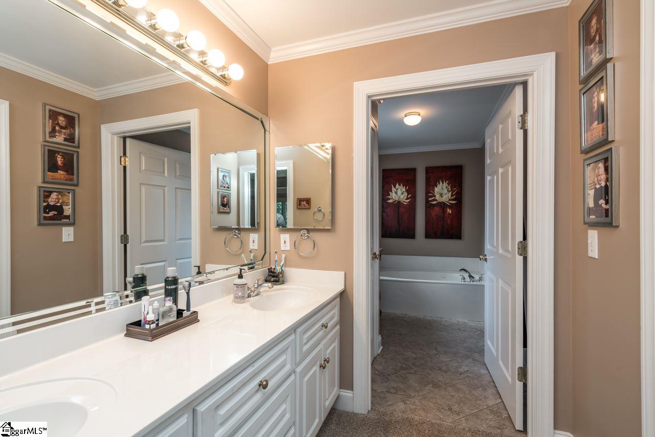 207 Woods Road Greer, SC 29650 - Photo 15 of 24 Gallery Image 15