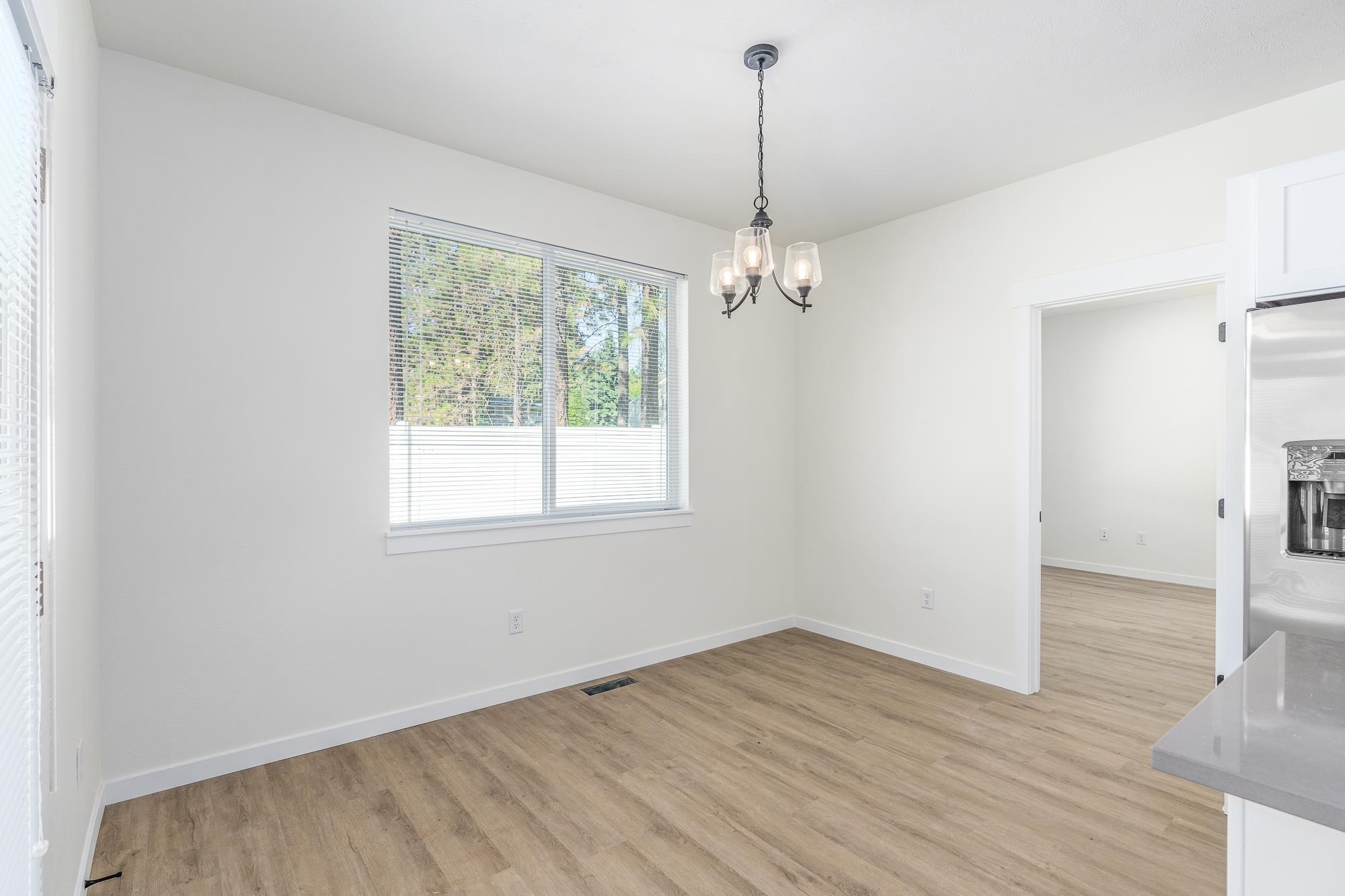 11911 North Ruby Road Spokane, WA 99218 - Photo 11 of 31