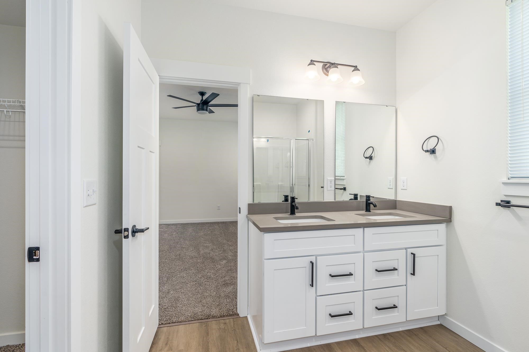 11911 North Ruby Road Spokane, WA 99218 - Photo 14 of 31