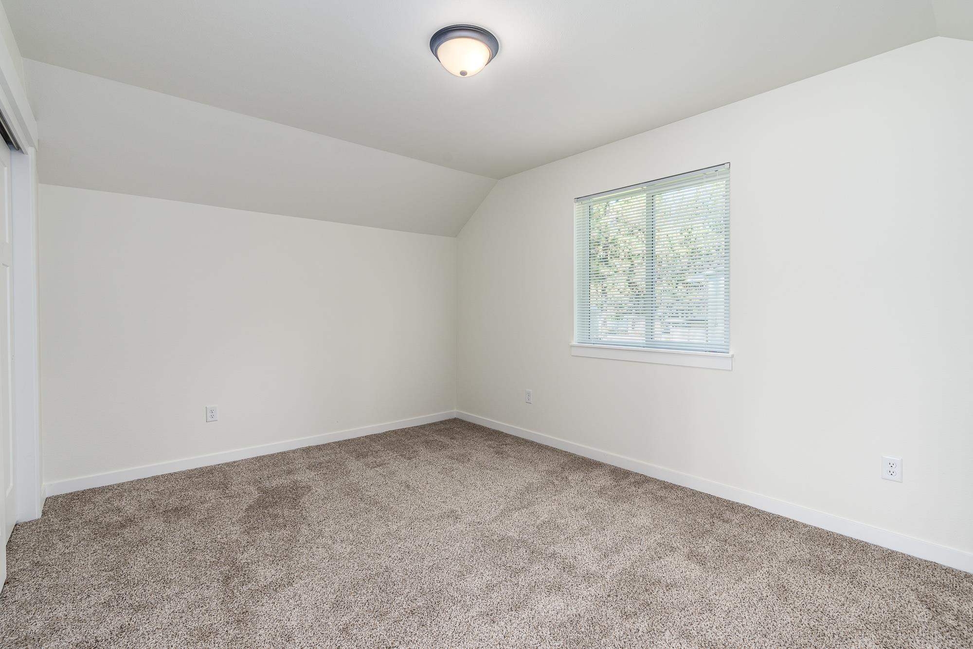 11911 North Ruby Road Spokane, WA 99218 - Photo 19 of 31