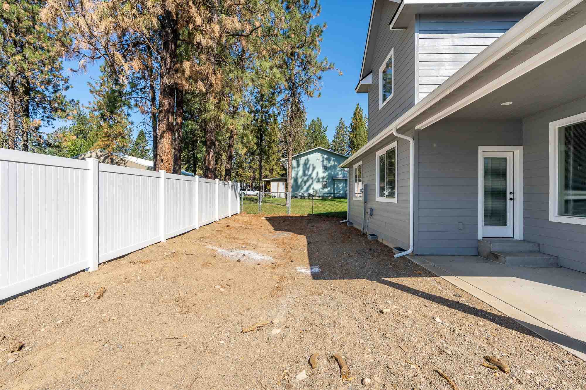 11911 North Ruby Road Spokane, WA 99218 - Photo 28 of 31