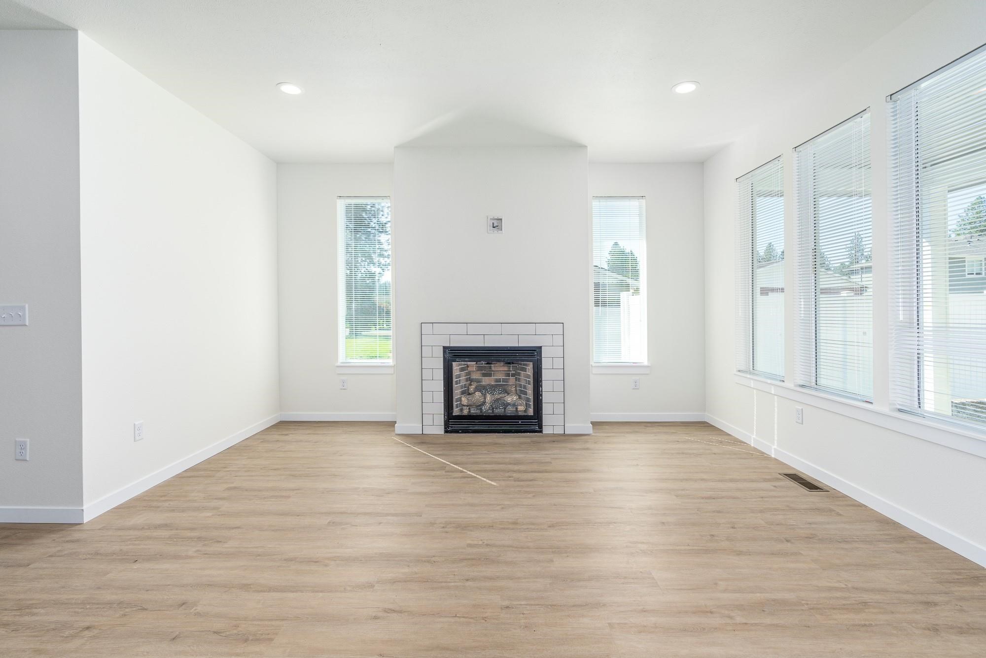 11911 North Ruby Road Spokane, WA 99218 - Photo 4 of 31