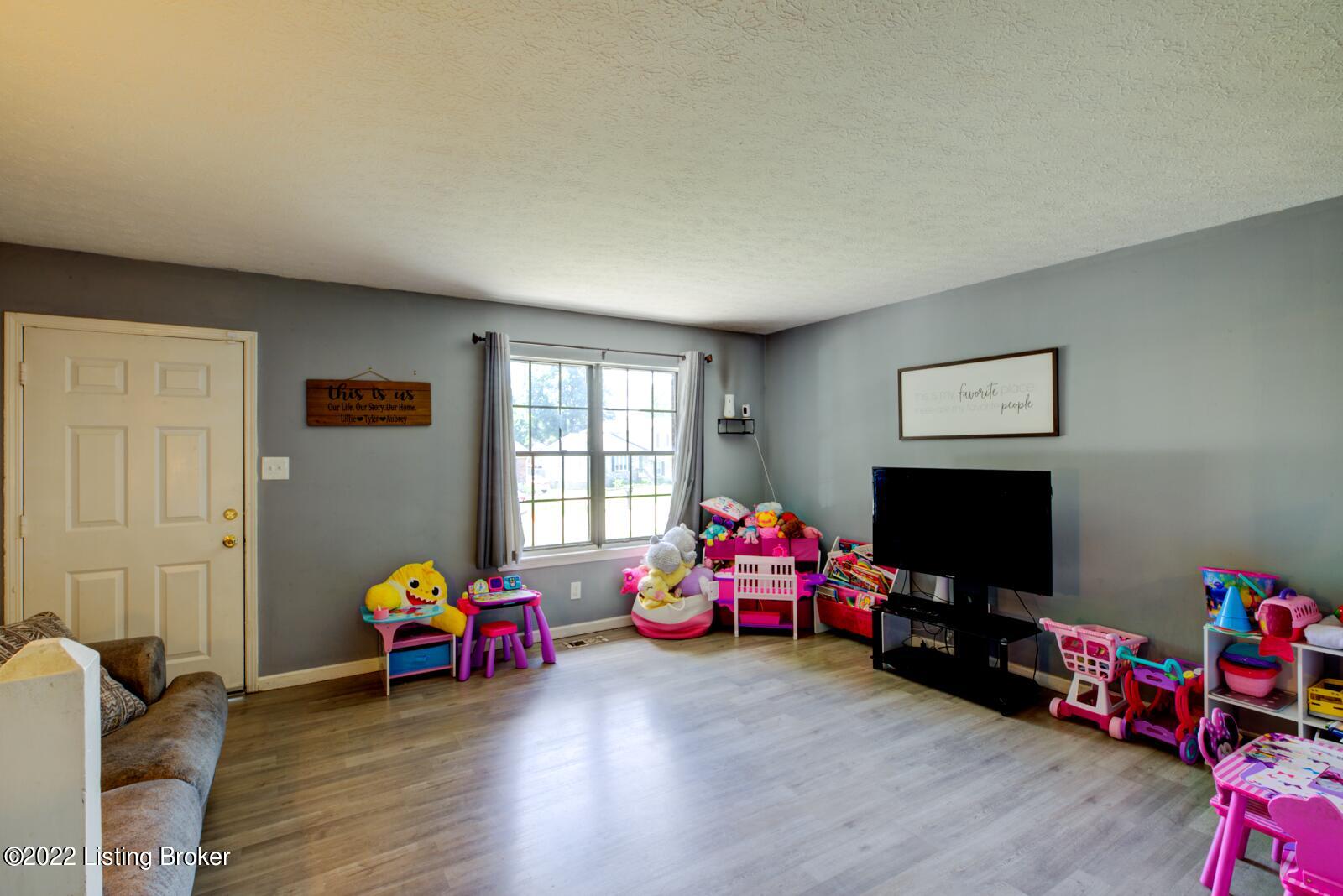 7409 Rambo Way Louisville, KY 40228 - Photo 6 of 28 GSP-7409_Rambo_Way-6