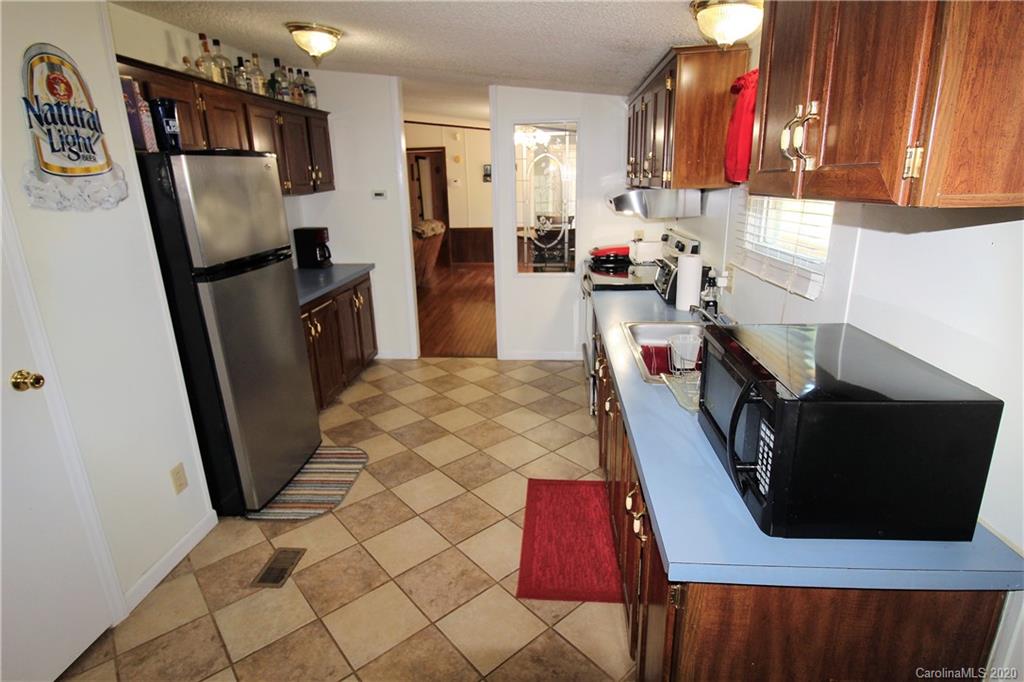 1495 Lloyd White Road Clover, SC 29710 - Photo 11 of 32