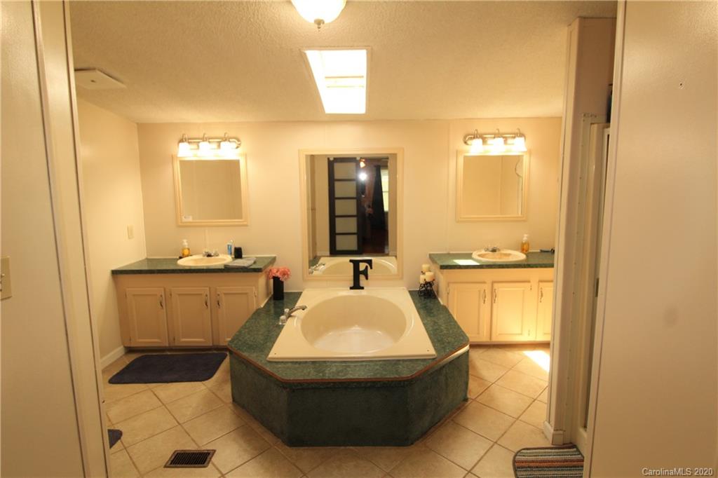 1495 Lloyd White Road Clover, SC 29710 - Photo 19 of 32
