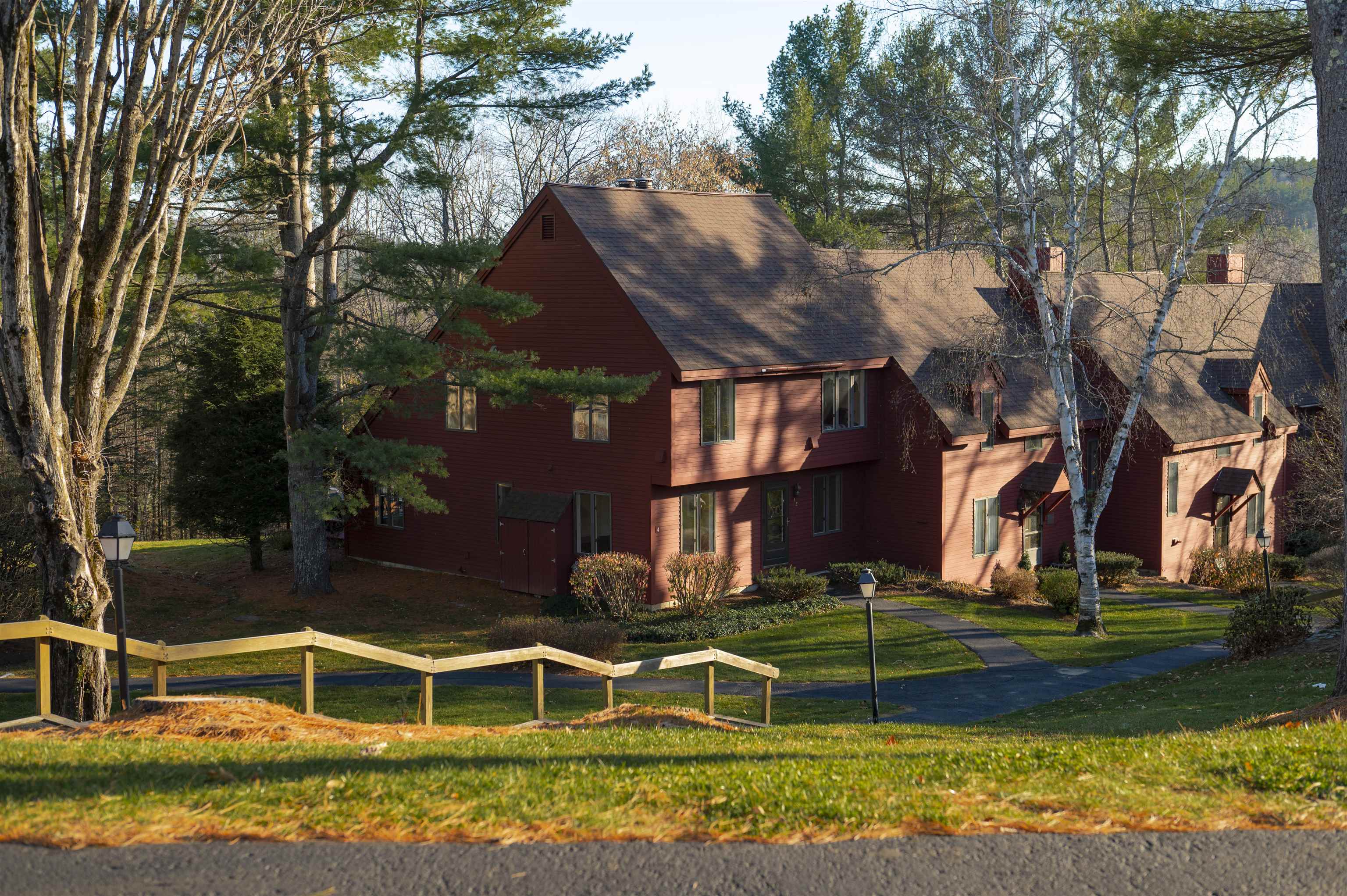 418 Lyman Batcheller Road, Unit 4E Hartford, VT 05059 - Photo 3 of 40 Gallery Image 3