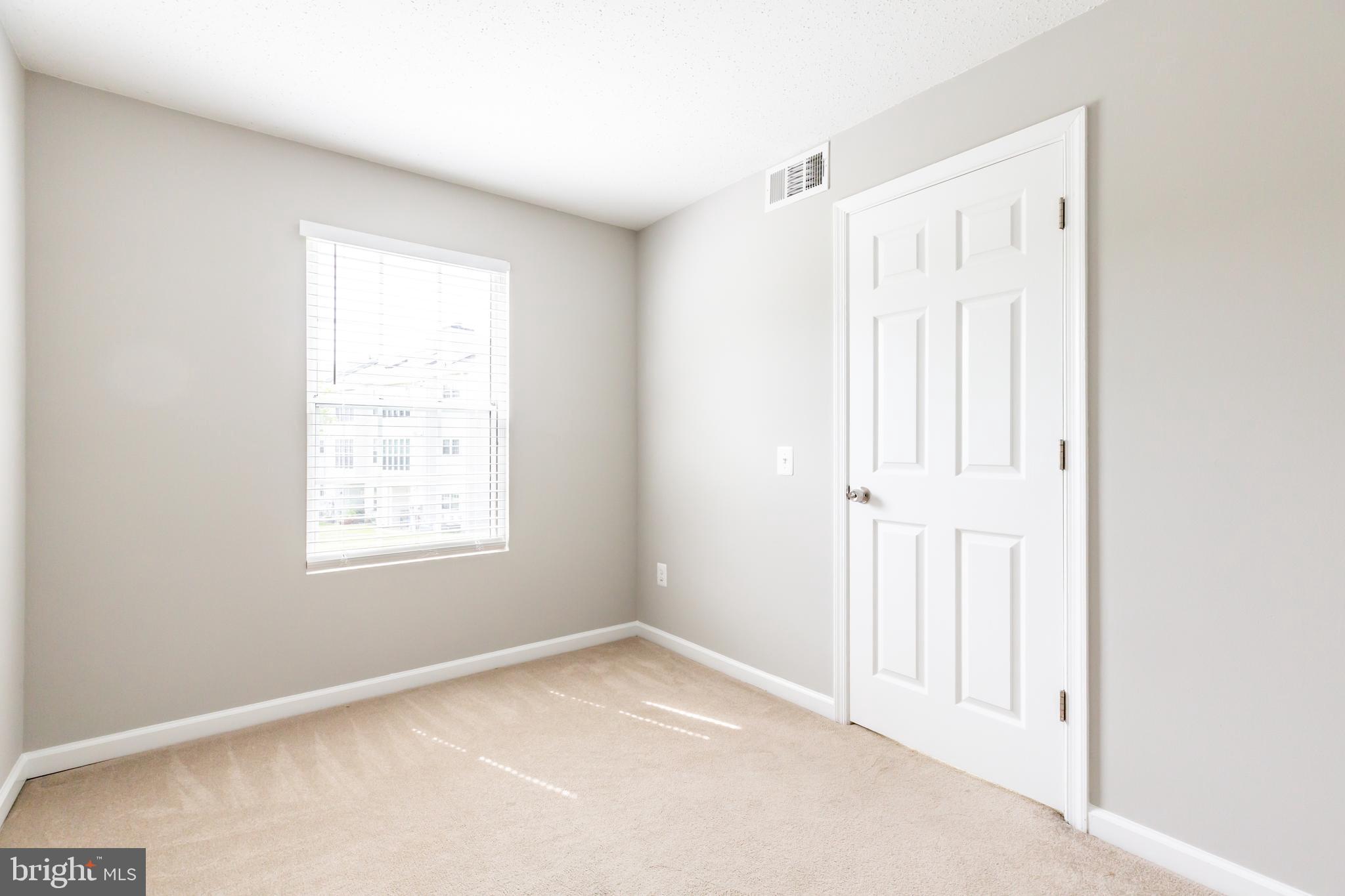 129 Fort Evans Road Southeast, Unit B Leesburg, VA 20175 - Photo 10 of 20 Bedroom 2