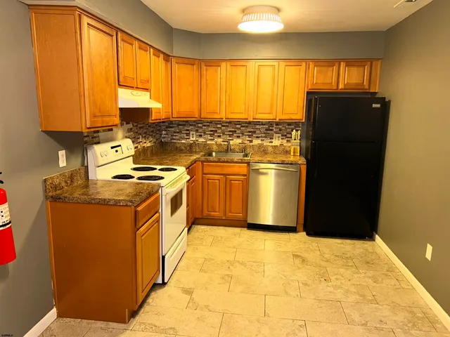 $164,900 | 2418 Primrose Court, Unit 2418, Mays Landing, NJ 08330