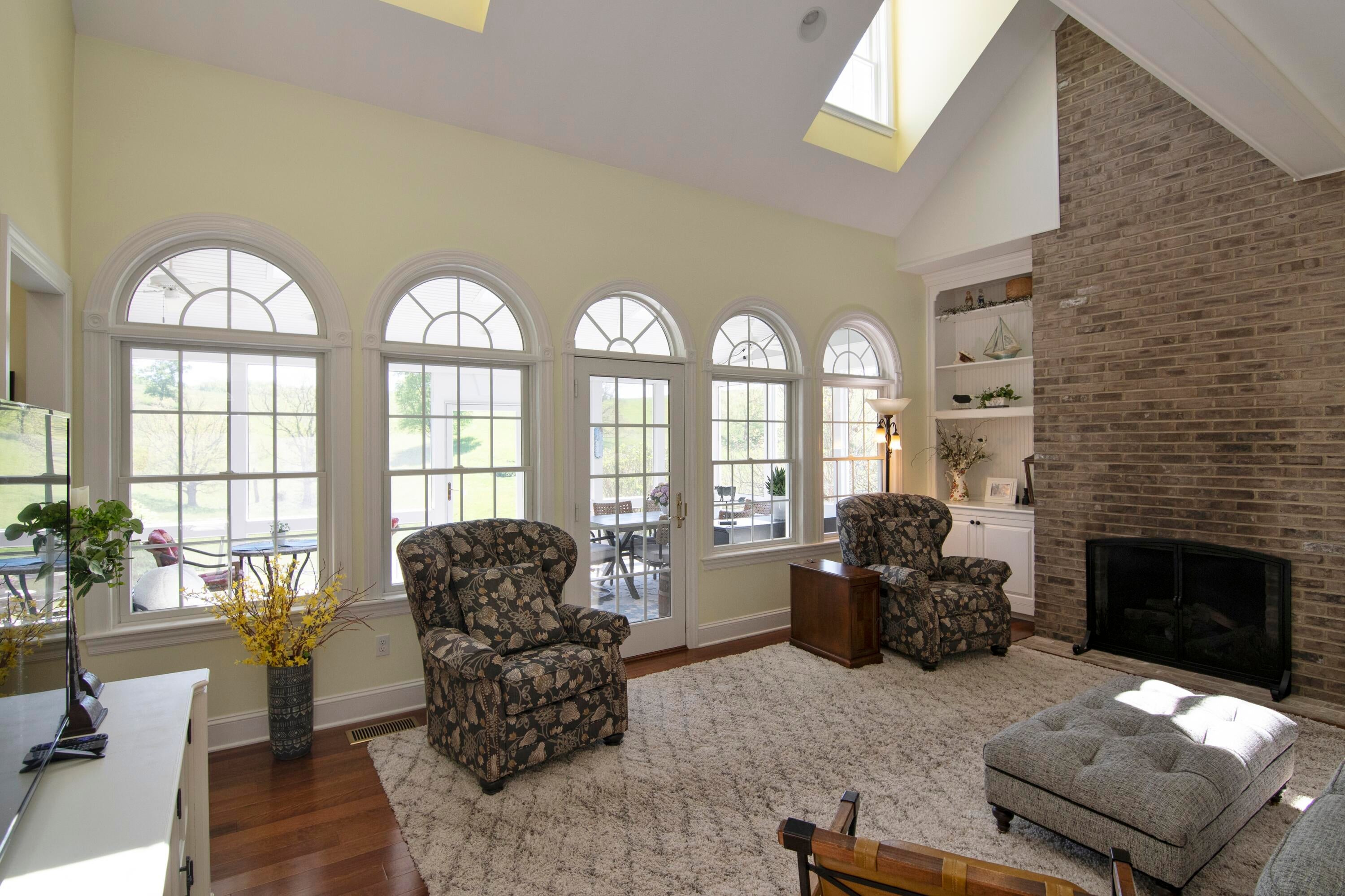 322 James River Road Lewisburg, WV 24901 - Photo 14 of 129 Living Room