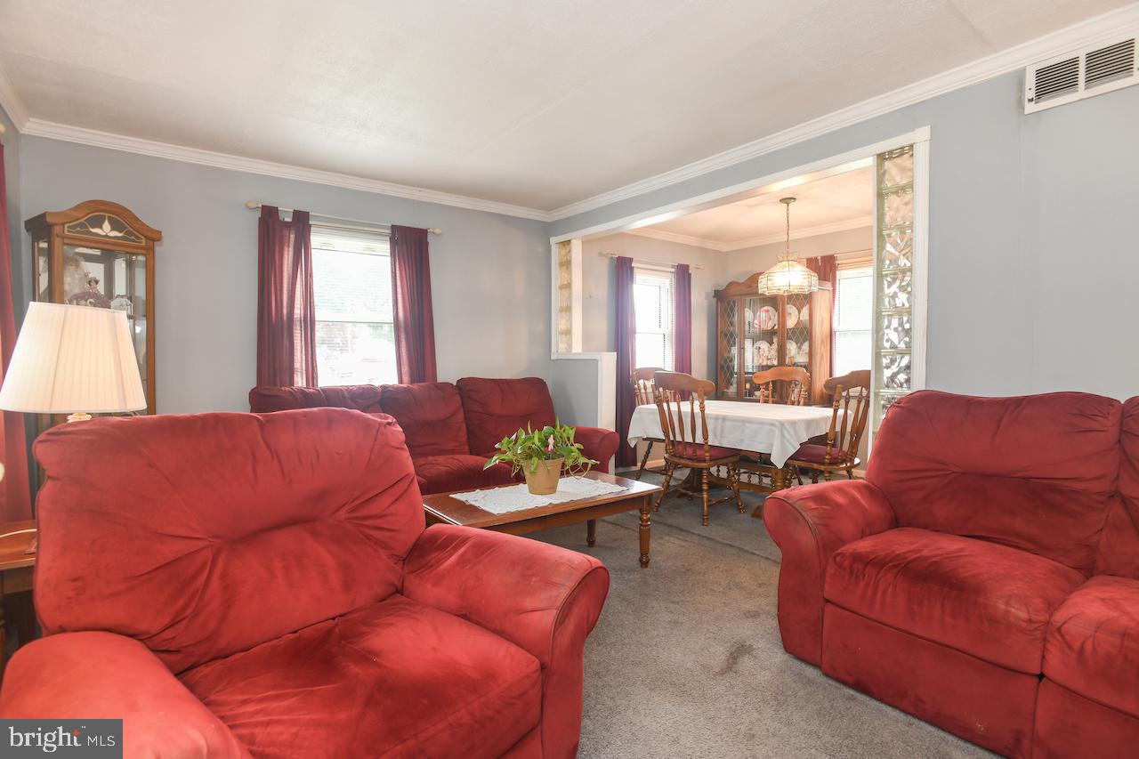 27 Lynbrook Road Wilmington, DE 19804 - Photo 3 of 19 Gallery Image 3