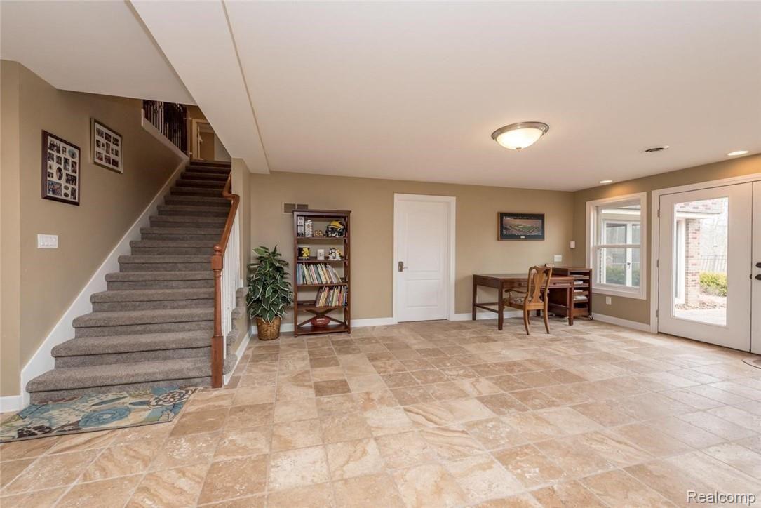 7235 Ridge Line Circle Dexter, MI 48130 - Photo 37 of 64 37.jpg