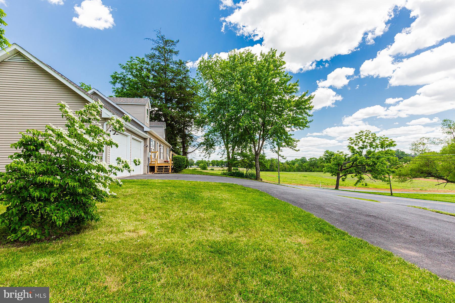 350 Cider Press Road Manheim, PA 17545 - Photo 5 of 52