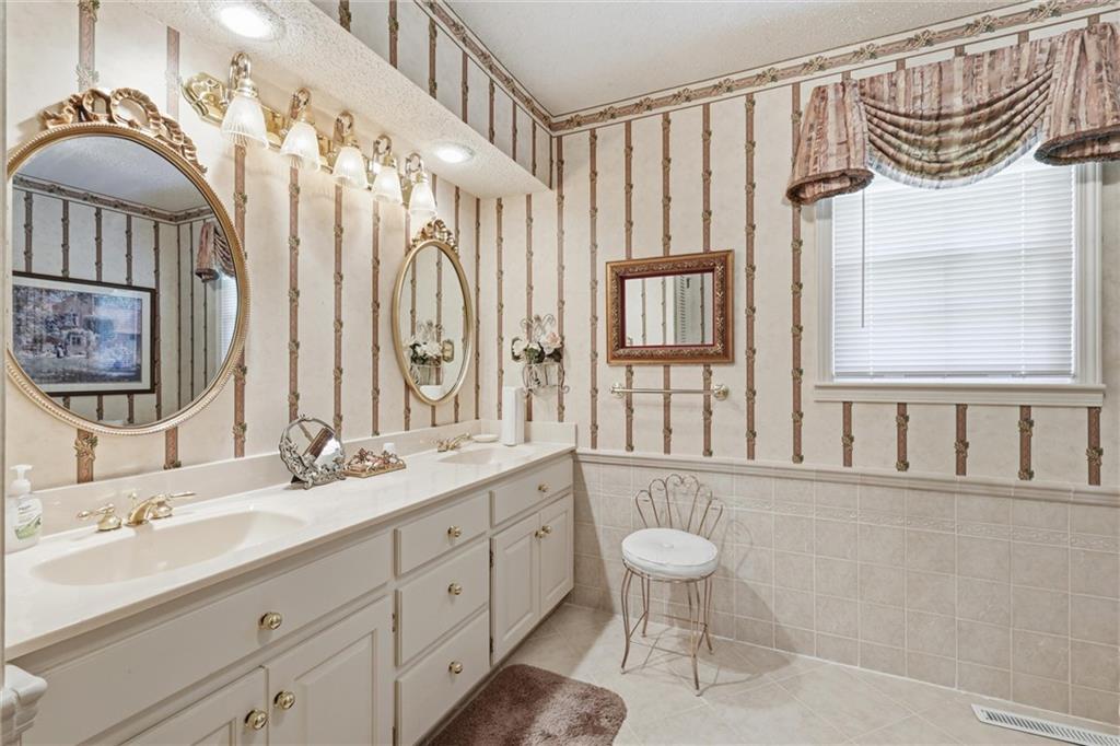 29585 Somerset Road Paola, KS 66071 - Photo 27 of 53