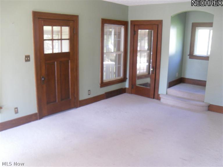 2807 Farmdale Road Akron, OH 44312 - Photo 5 of 14
