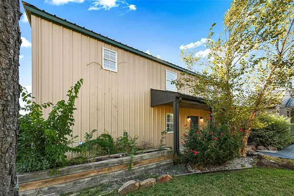 $1,300 | 633 Rose Garden Drive, Unit 1, McKinney, TX 75072