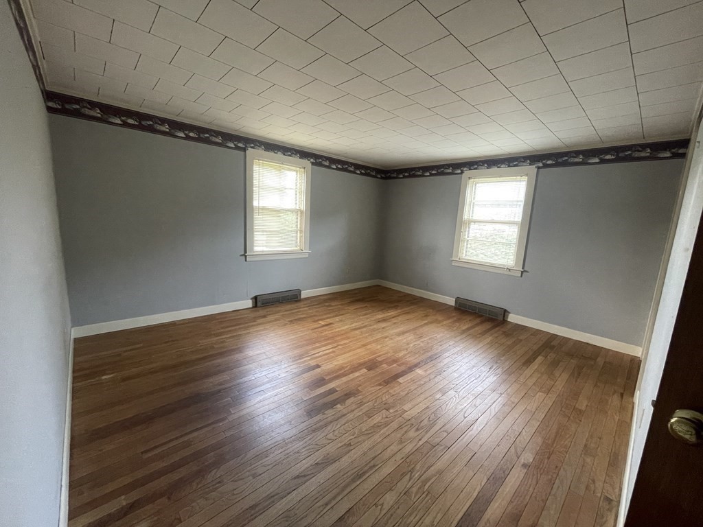 54 Wing Road Acushnet, MA 02743 - Photo 6 of 11