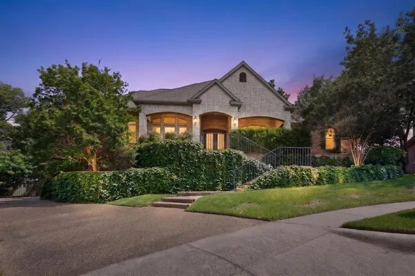 $775,000 | 2206 Makena Court, Corinth, TX 76210