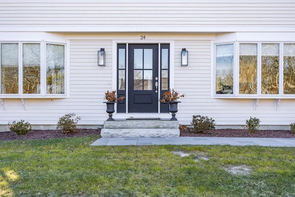 $899,000 | 24 Surrey Lane, Sandwich, MA 02563