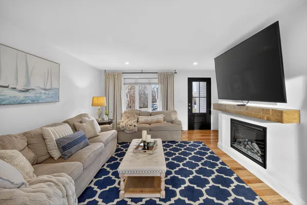 $899,000 | 24 Surrey Lane, Sandwich, MA 02563