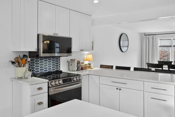 $899,000 | 24 Surrey Lane, Sandwich, MA 02563