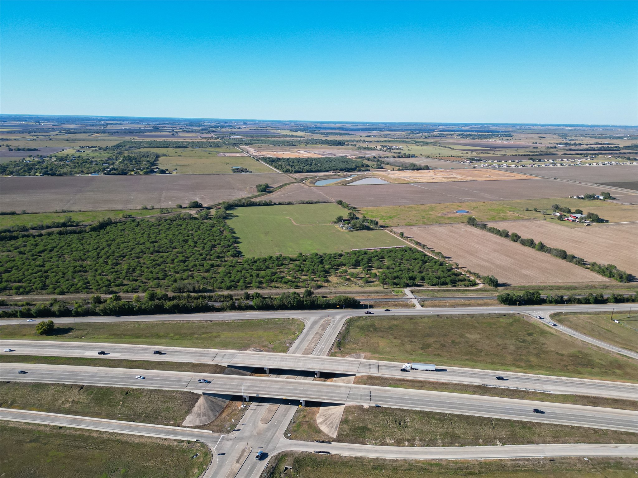 402 FM 360 Road Beasley, TX 77417 - Photo 3 of 12 a view of an ocean and beach