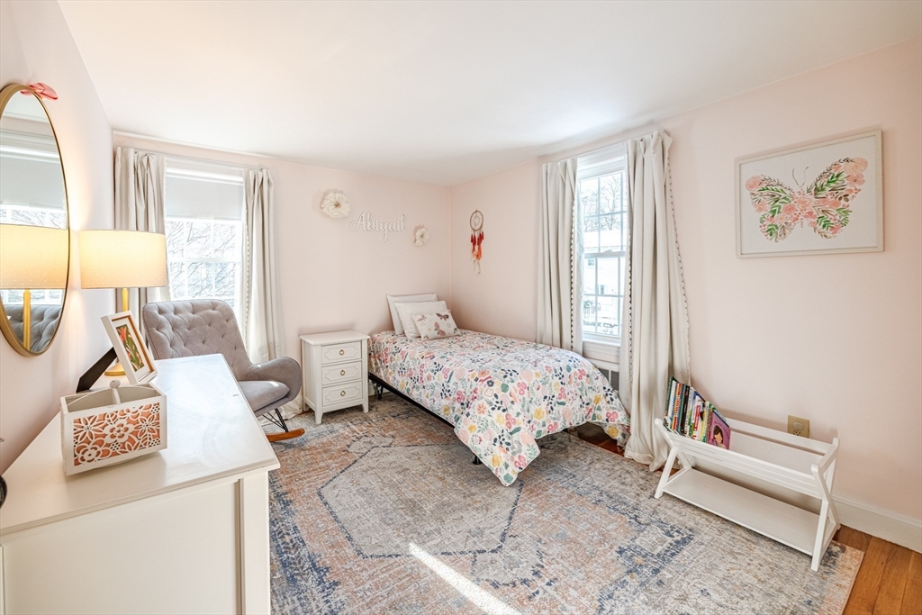 18 Wentworth Road Reading, MA 01867 - Photo 15 of 42 Gallery Image 15