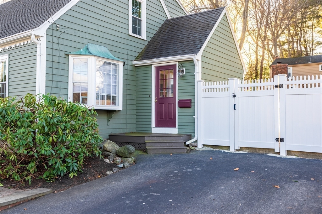 18 Wentworth Road Reading, MA 01867 - Photo 20 of 42 Gallery Image 20