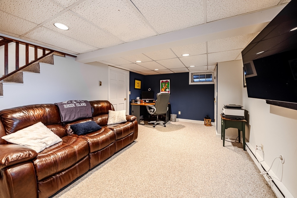 18 Wentworth Road Reading, MA 01867 - Photo 37 of 42 Gallery Image 37