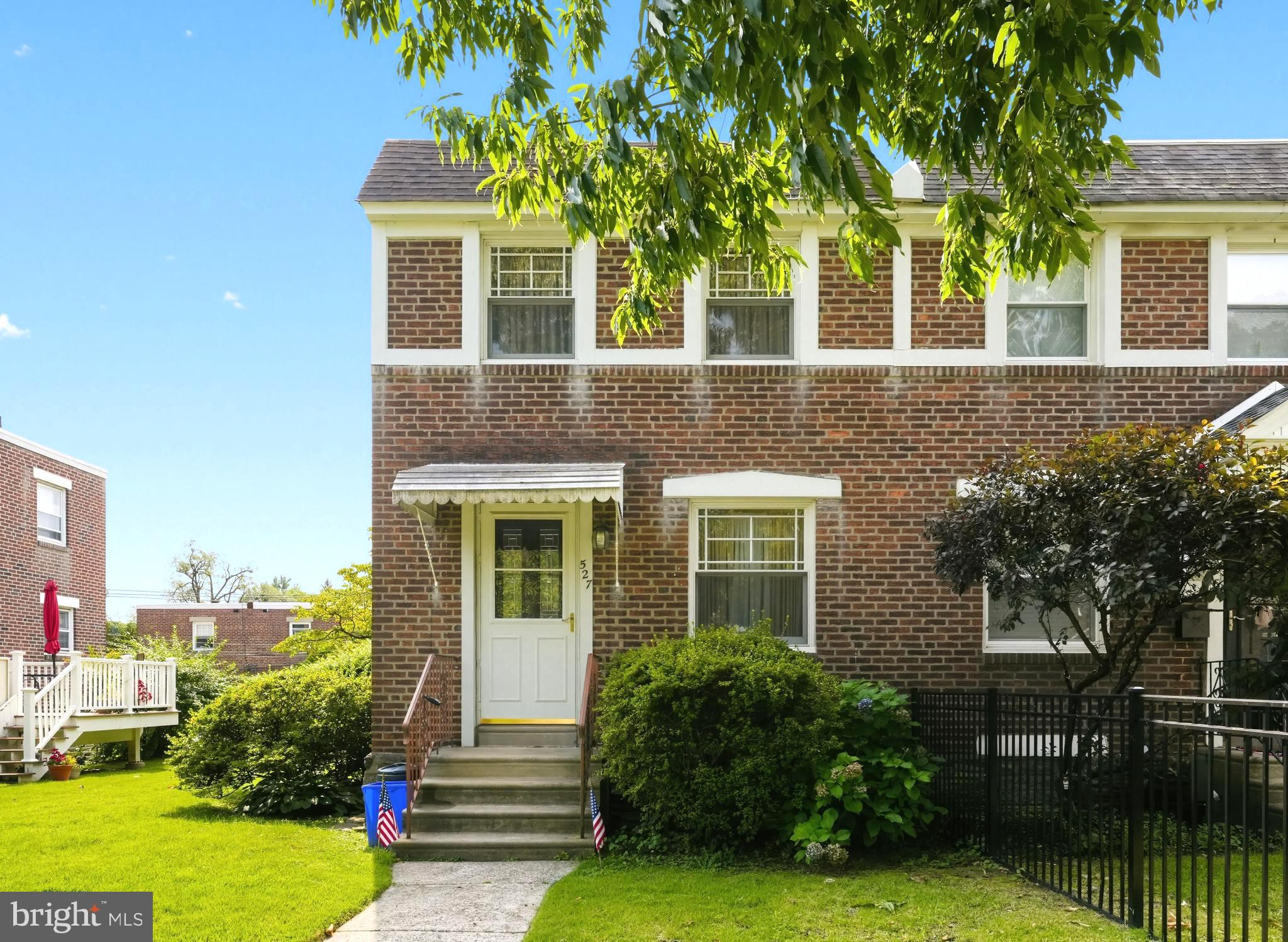 527 Overlook Road Philadelphia, PA 19128 - Photo 2 of 29 Gallery Image 2