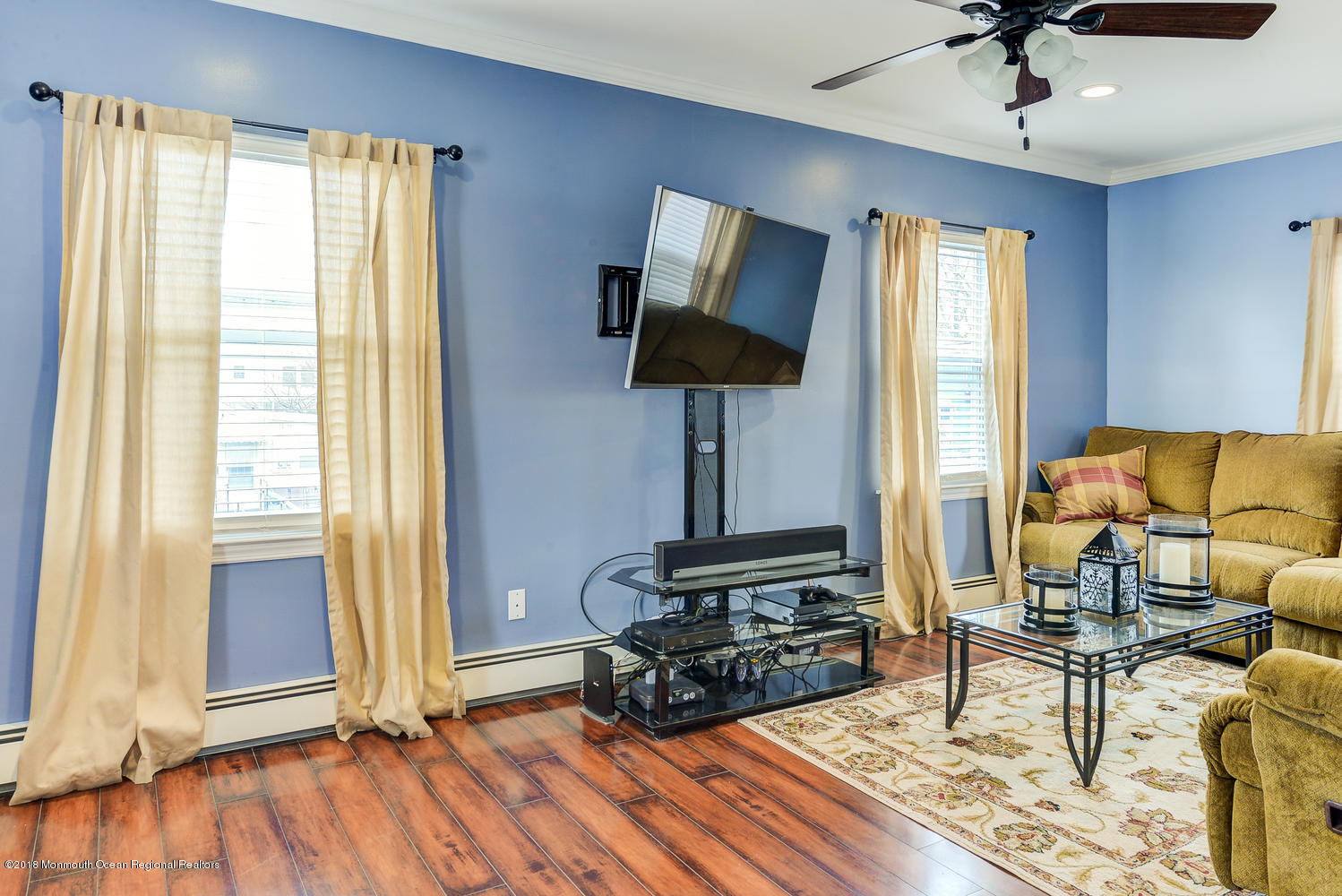 417 Pine Street Union Beach, NJ 07735 - Photo 5 of 20 Living Room
