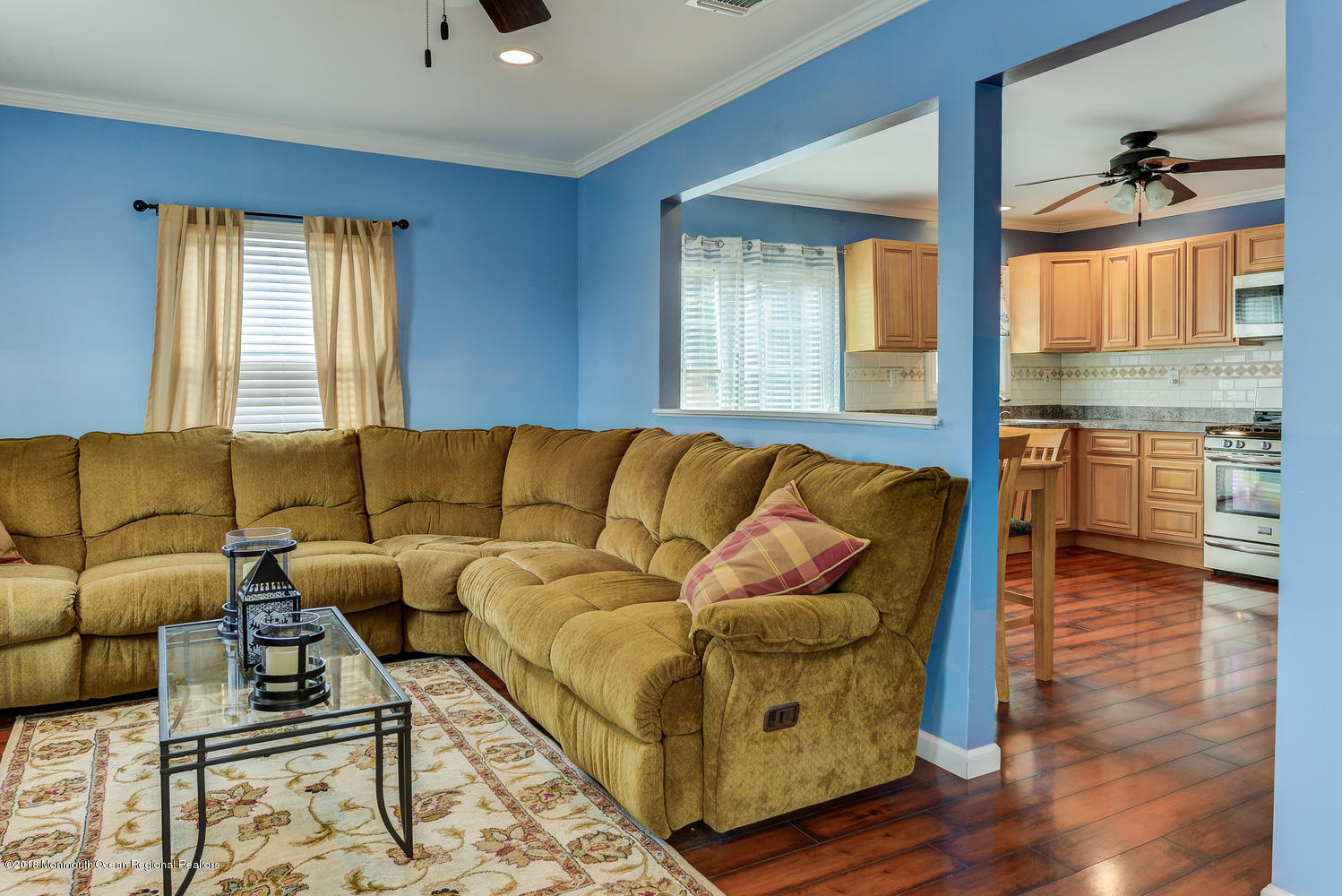 417 Pine Street Union Beach, NJ 07735 - Photo 6 of 20 Living Room
