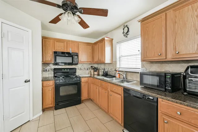 $330,000 | 11526 Socorro Lane, Tomball, TX 77377