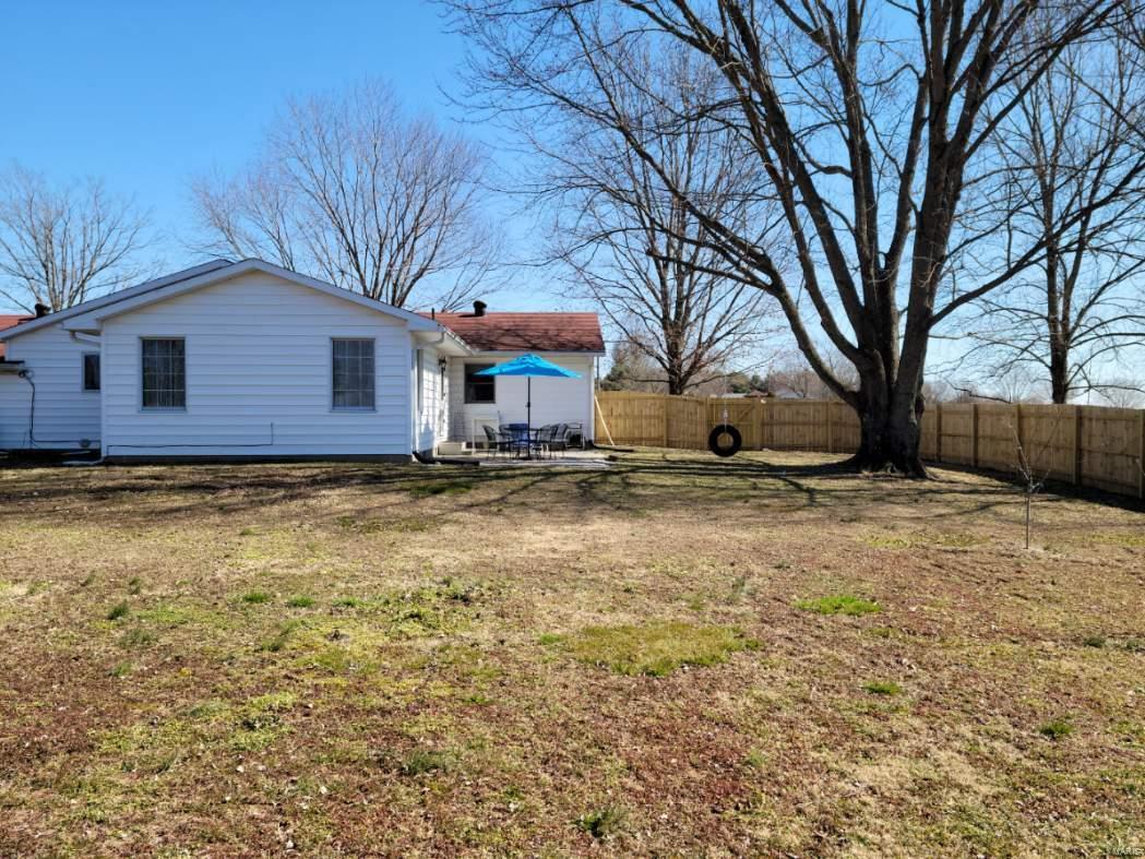 75 Mockingbird Road Anna, IL 62906 - Photo 2 of 26