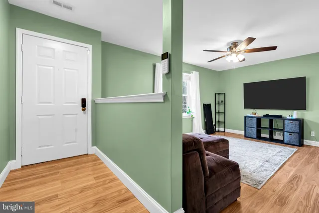 $350,000 | 101 Camber Lane, Mount Laurel, NJ 08054