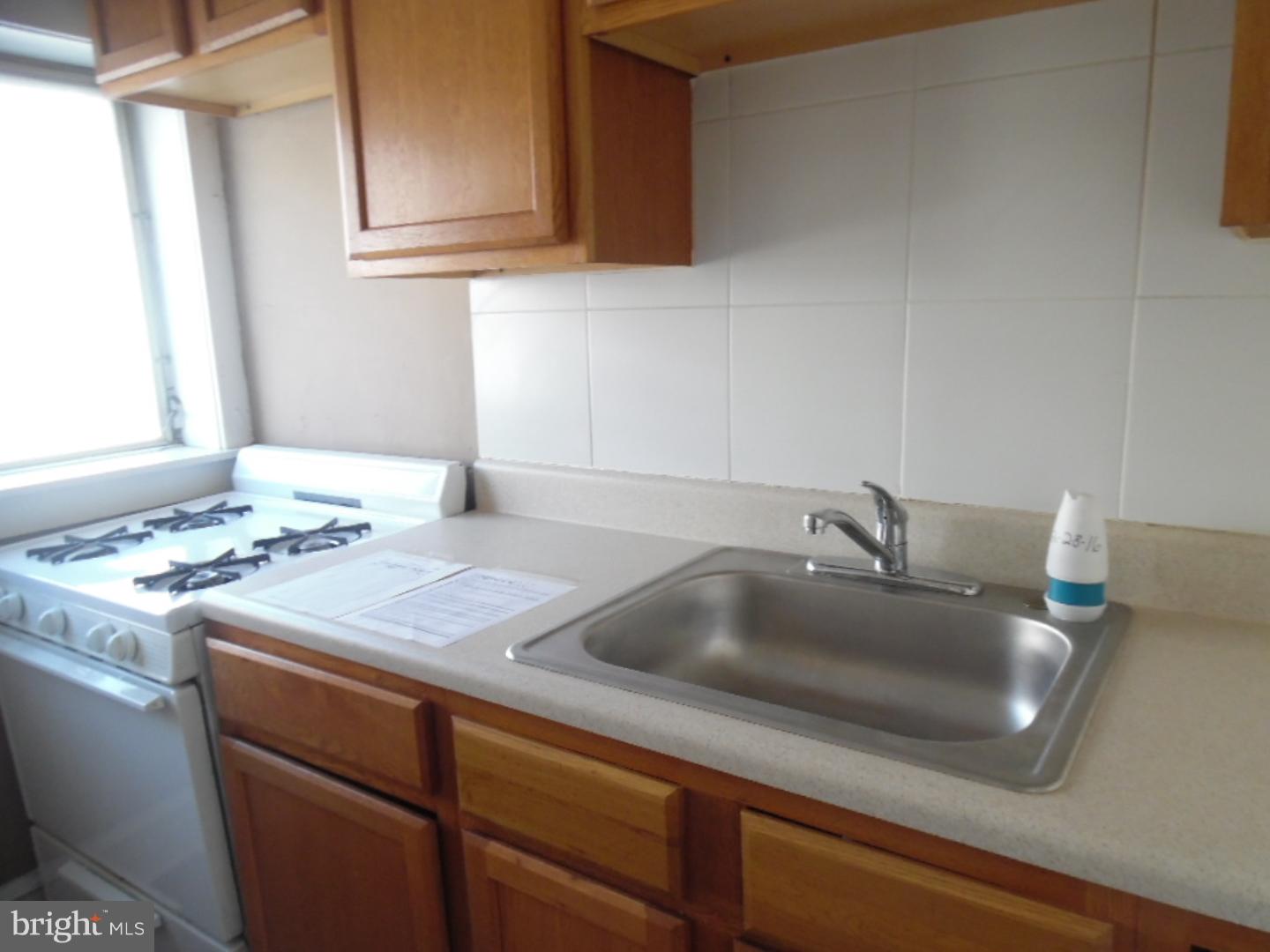 7131 Radbourne Road Upper Darby, PA 19082 - Photo 5 of 12
