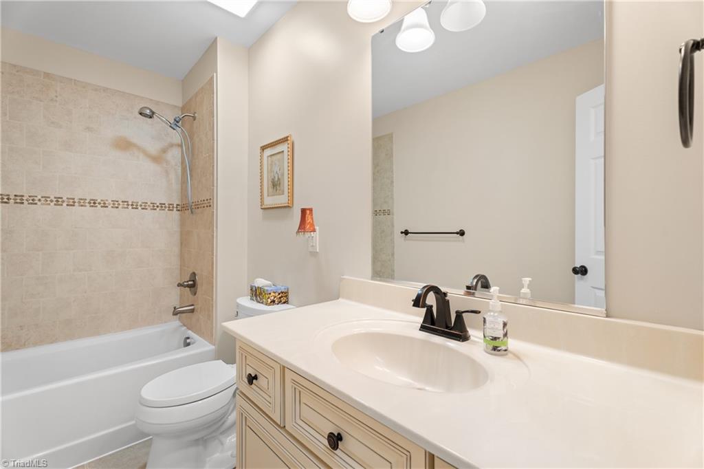 2531 Slate Road King, NC 27021 - Photo 18 of 40 Guest Bath